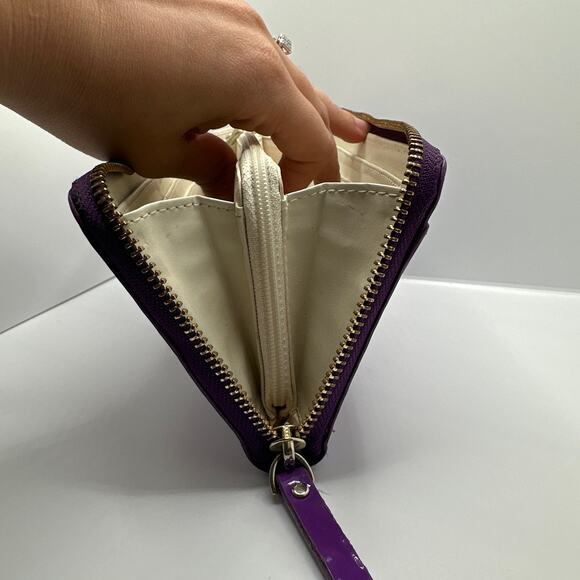 KATE SPADE New York Carmine Street Bazookapik Zip Around Wallet - Picture 7 of 9